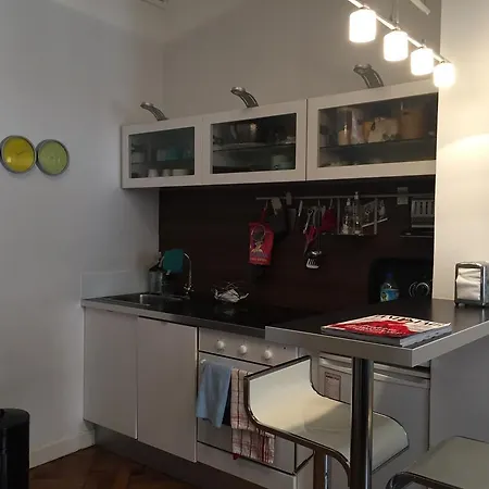 Avenue Desambrois Centre Apartment *